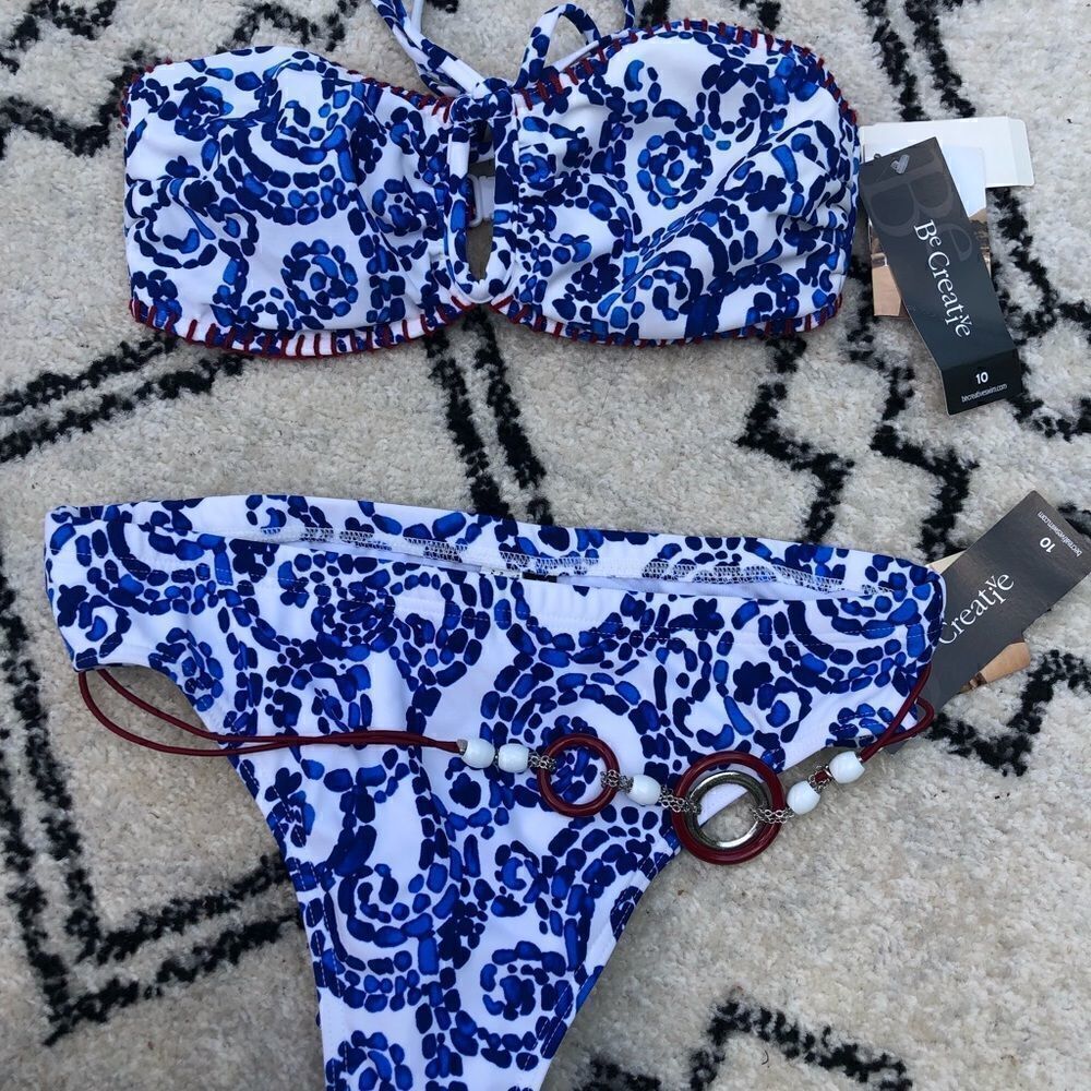 -11 NWT Be Creative Blue and white bikini with red trim waist jewelry.Size 10